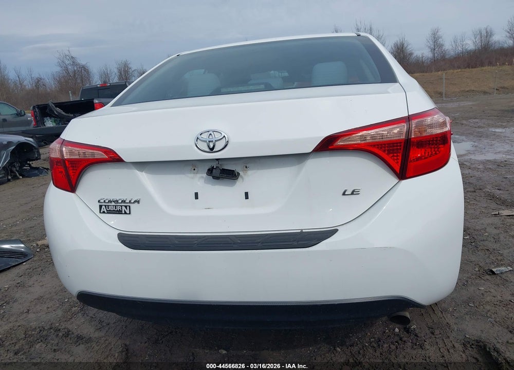 2019 TOYOTA COROLLA LE VIN: 2T1BURHE6KC126096