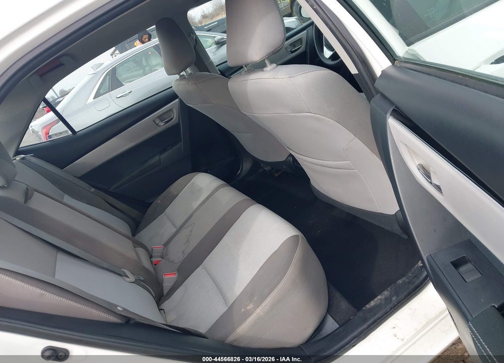 2019 TOYOTA COROLLA LE VIN: 2T1BURHE6KC126096