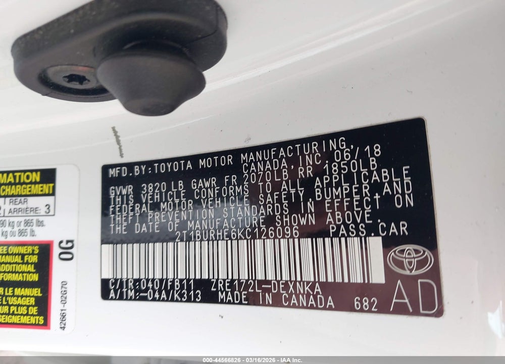 2019 TOYOTA COROLLA LE VIN: 2T1BURHE6KC126096