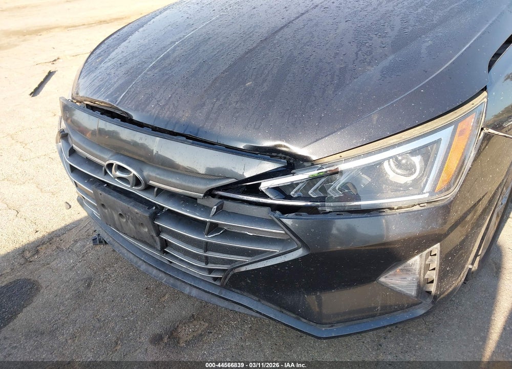 2020 HYUNDAI ELANTRA SEL VIN: 5NPD84LF1LH561008