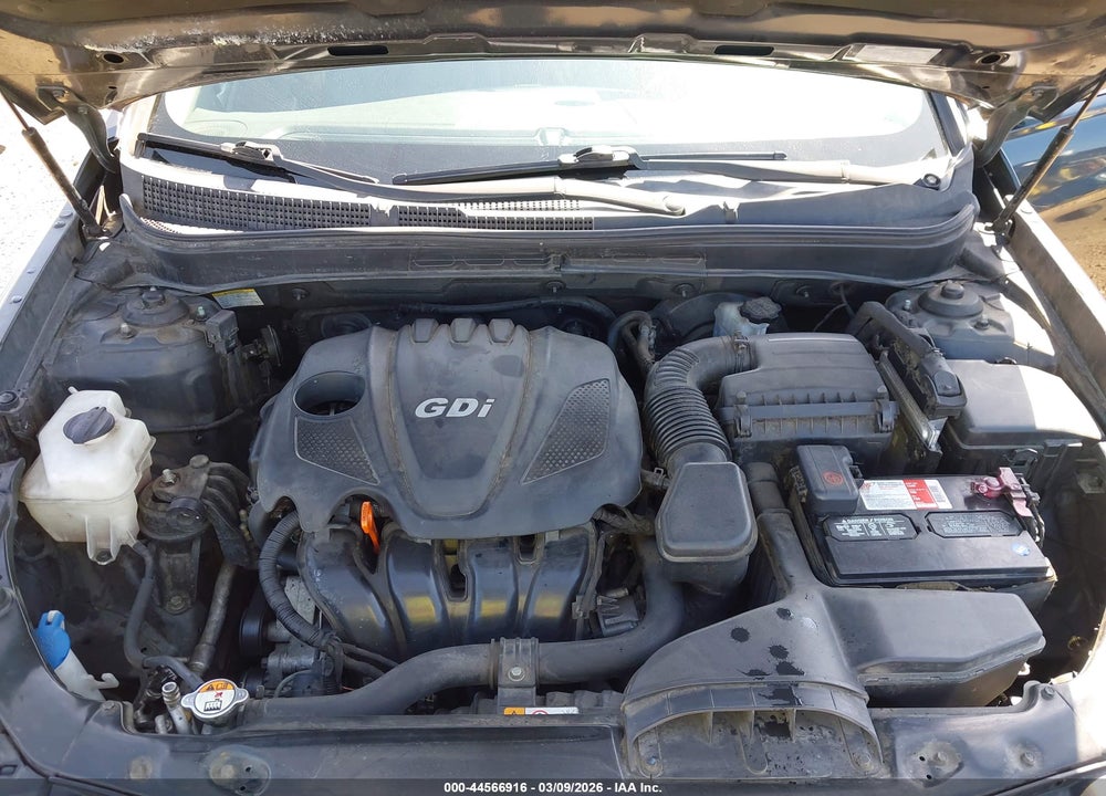 2013 HYUNDAI SONATA GLS VIN: 5NPEB4AC2DH622866