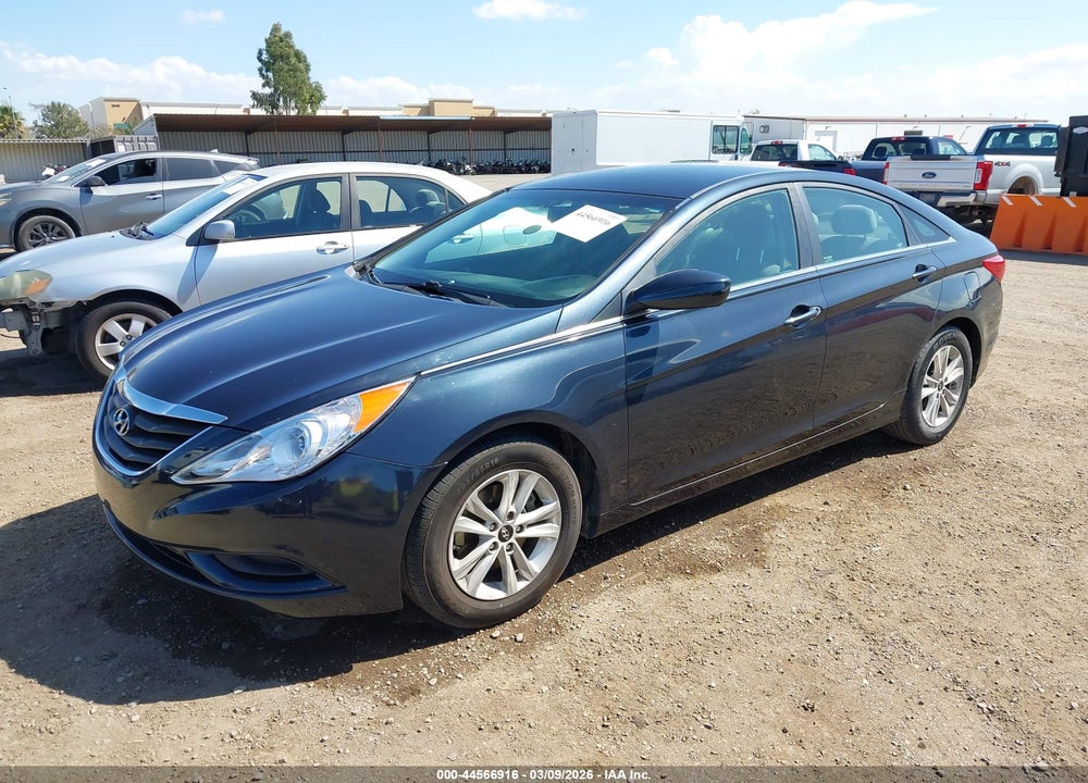 2013 HYUNDAI SONATA GLS VIN: 5NPEB4AC2DH622866