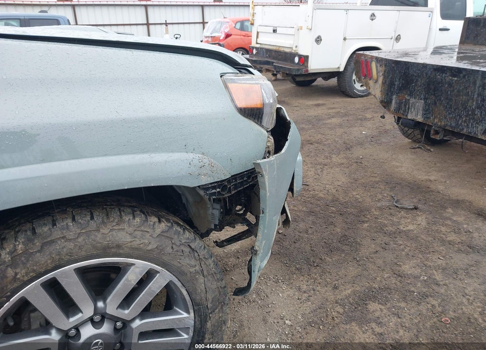 2022 TOYOTA 4RUNNER TRD SPORT VIN: JTESU5JR9N6052430