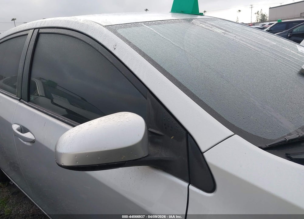 2018 TOYOTA COROLLA LE VIN: 5YFBURHE0JP791462