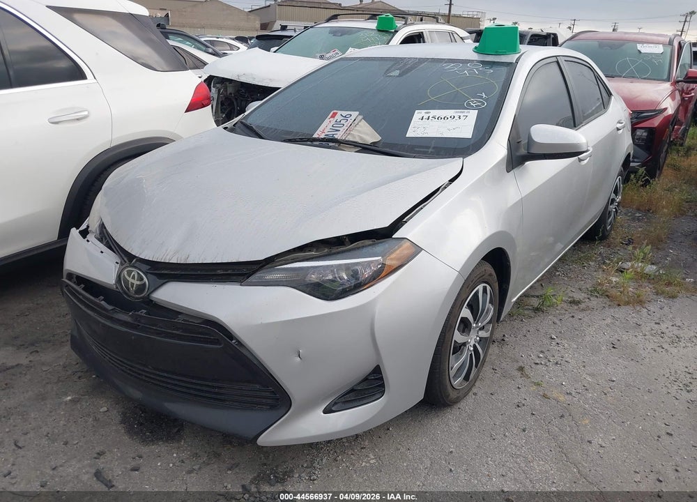 2018 TOYOTA COROLLA LE VIN: 5YFBURHE0JP791462