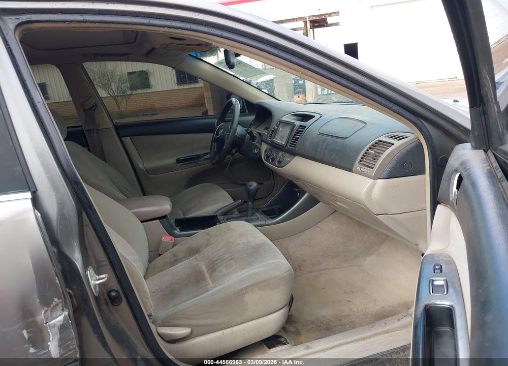 2004 TOYOTA CAMRY SE V6 VIN: JTDBA32K540005609