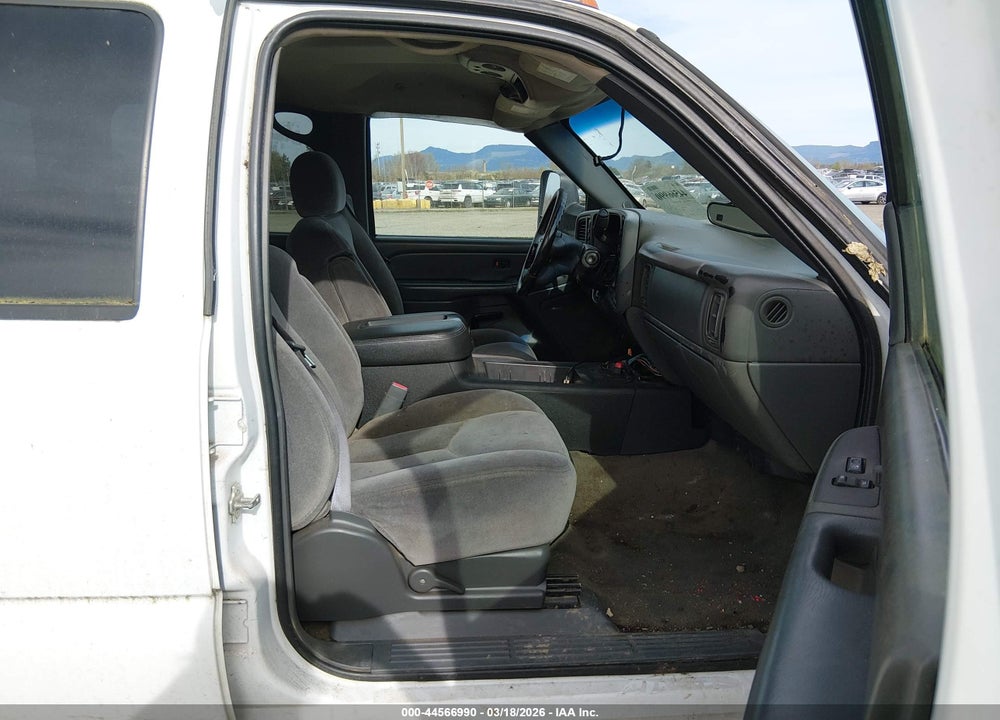 2006 GMC SIERRA 3500 SLE2 VIN: 1GTJK33G16F133509