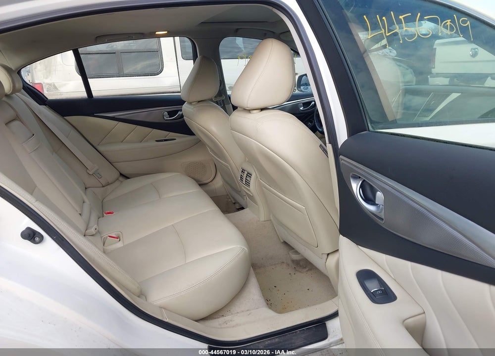 2015 INFINITI Q50 PREMIUM VIN: JN1BV7AR2FM403241