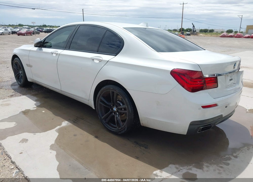 2013 BMW 740I VIN: WBAYA6C59DC995311