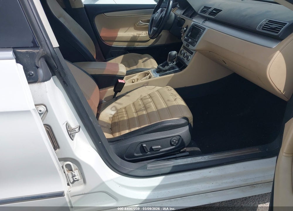 2015 VOLKSWAGEN CC 2.0T SPORT VIN: WVWBP7AN1FE826911