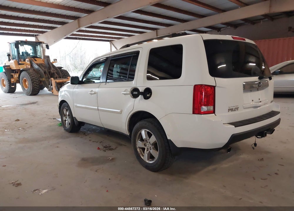 2011 HONDA PILOT EX-L VIN: 5FNYF4H54BB010091