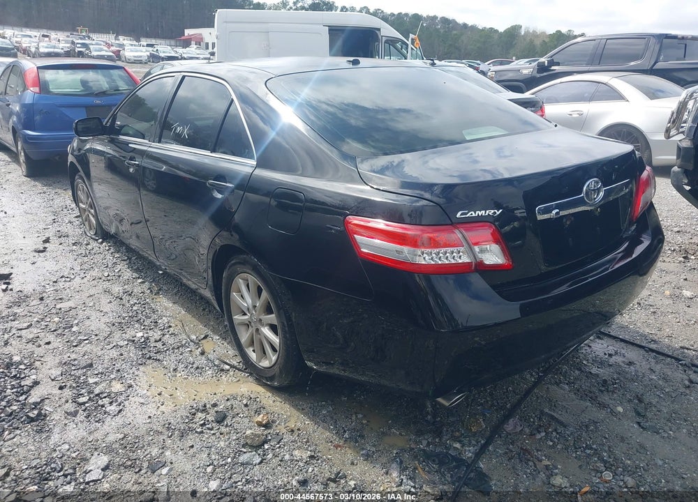 2011 TOYOTA CAMRY XLE V6 VIN: 4T1BK3EK8BU121977