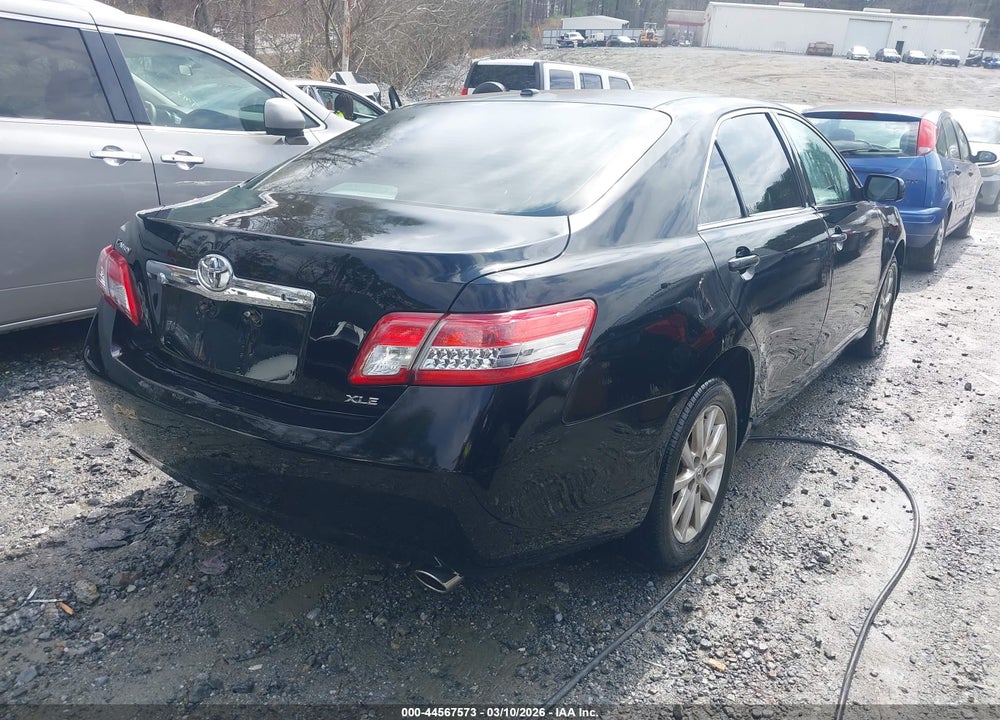 2011 TOYOTA CAMRY XLE V6 VIN: 4T1BK3EK8BU121977