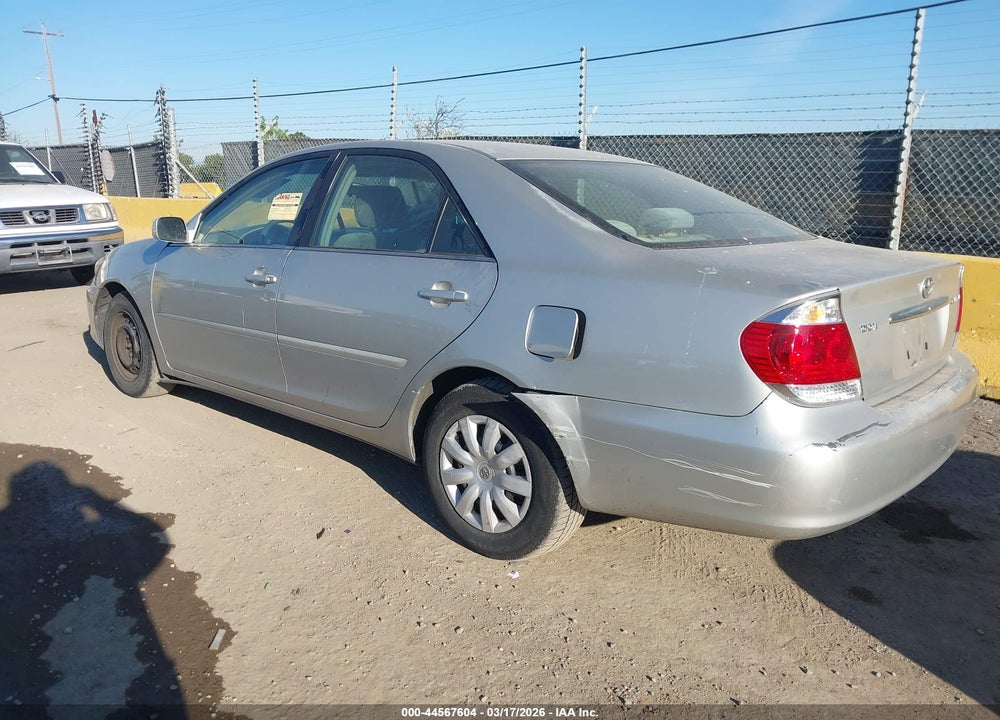 2005 TOYOTA CAMRY LE VIN: 4T1BE32K55U428569