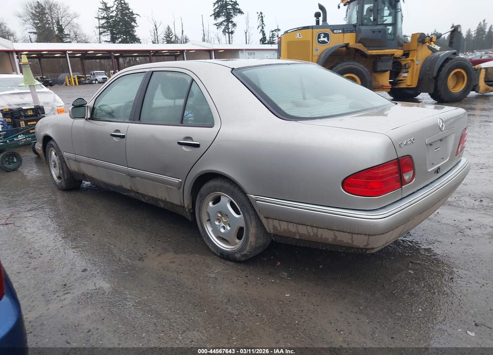 1997 MERCEDES-BENZ E 420 VIN: WDBJF72F7VA571112