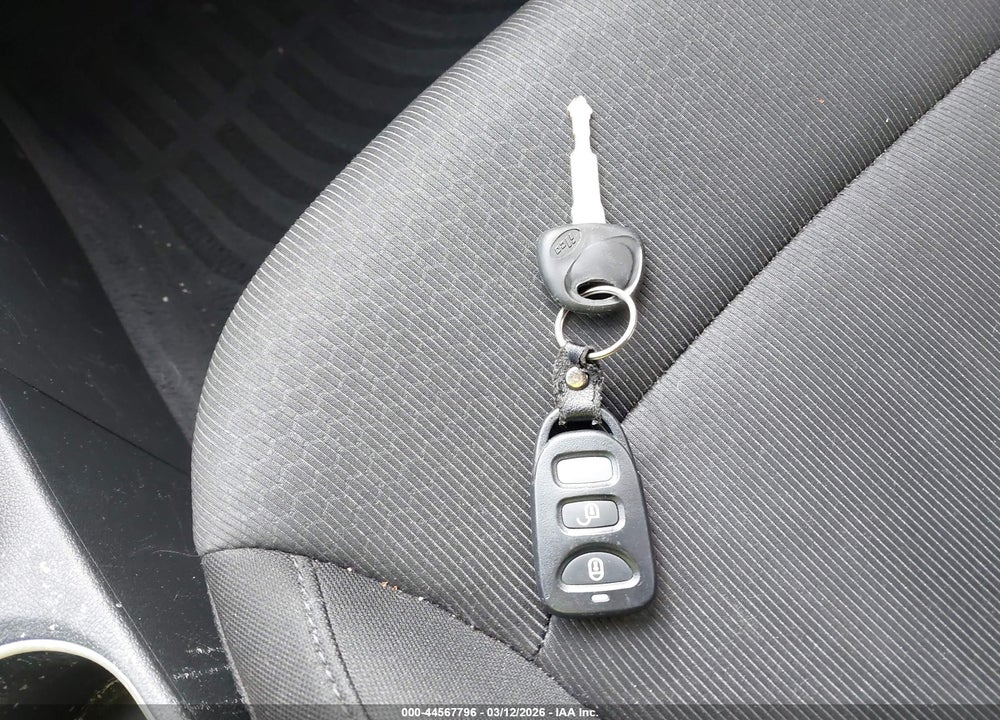 2018 HYUNDAI ELANTRA SEL VIN: 5NPD84LF0JH328525