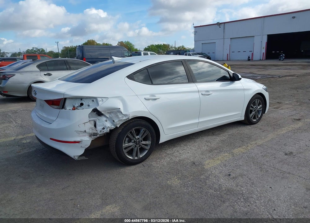 2018 HYUNDAI ELANTRA SEL VIN: 5NPD84LF0JH328525