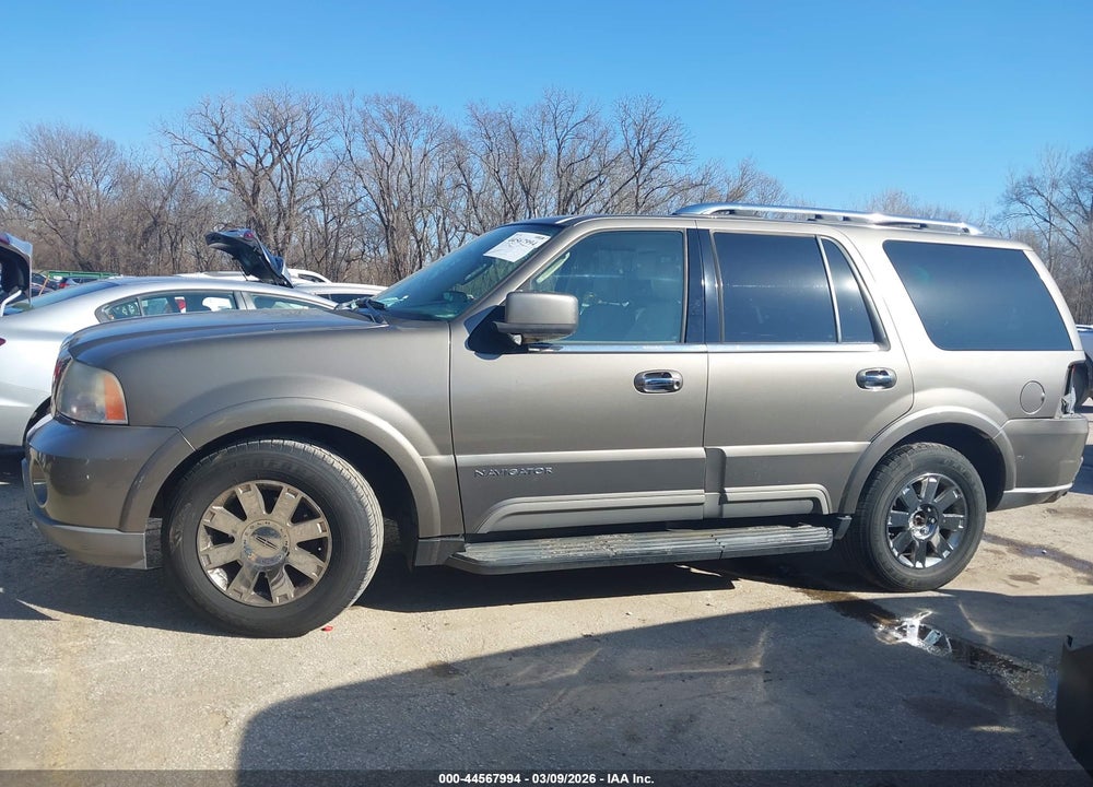 2004 LINCOLN NAVIGATOR VIN: 5LMFU28R34LJ37265