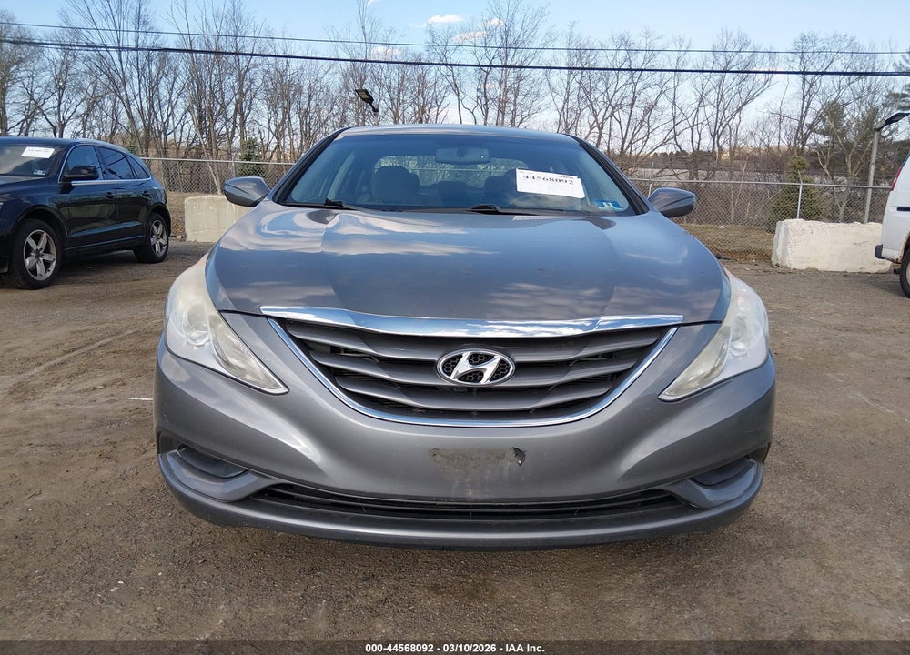 2013 HYUNDAI SONATA GLS VIN: 5NPEB4AC5DH575560