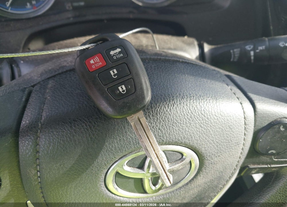 2019 TOYOTA COROLLA LE VIN: 5YFBURHE4KP873583