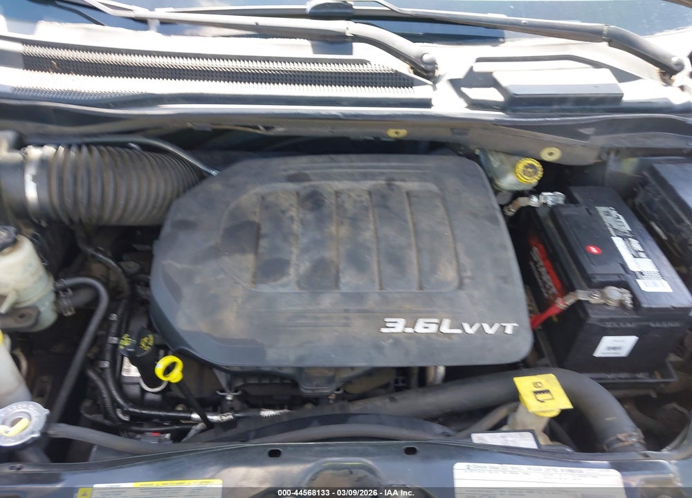 2011 DODGE GRAND CARAVAN CREW VIN: 2D4RN5DG7BR660092