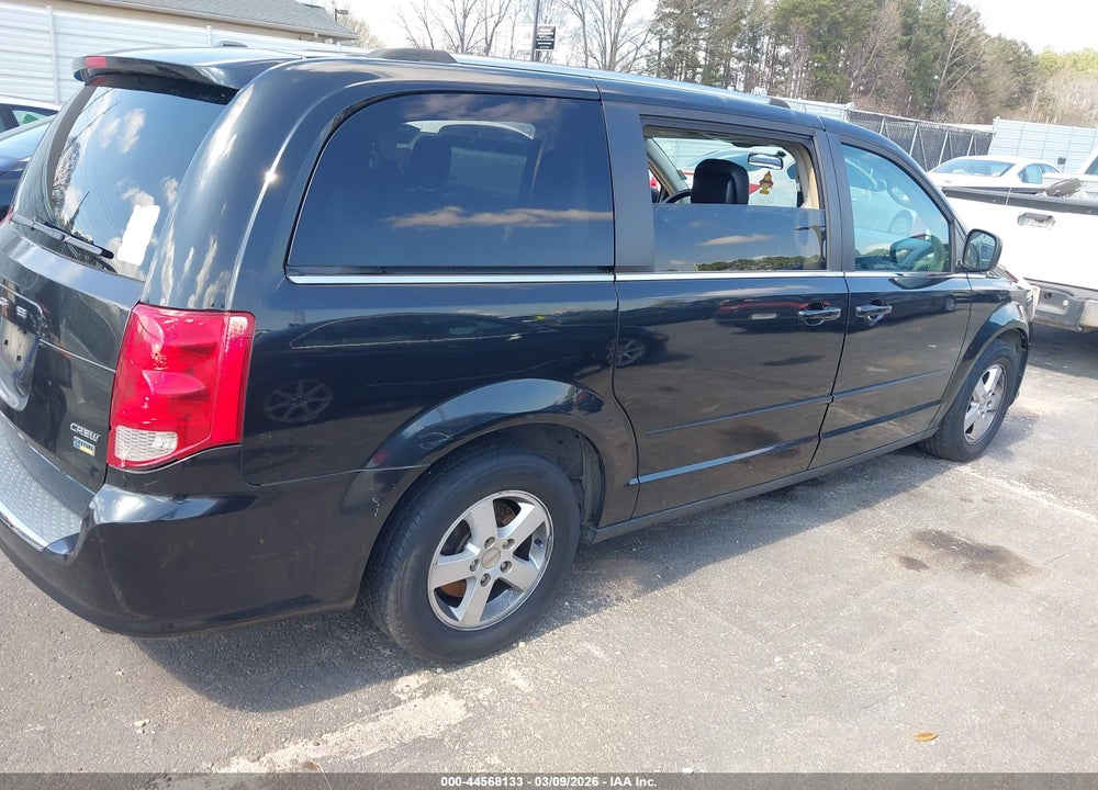 2011 DODGE GRAND CARAVAN CREW VIN: 2D4RN5DG7BR660092