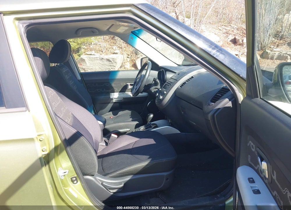 2012 KIA SOUL + VIN: KNDJT2A61C7375983