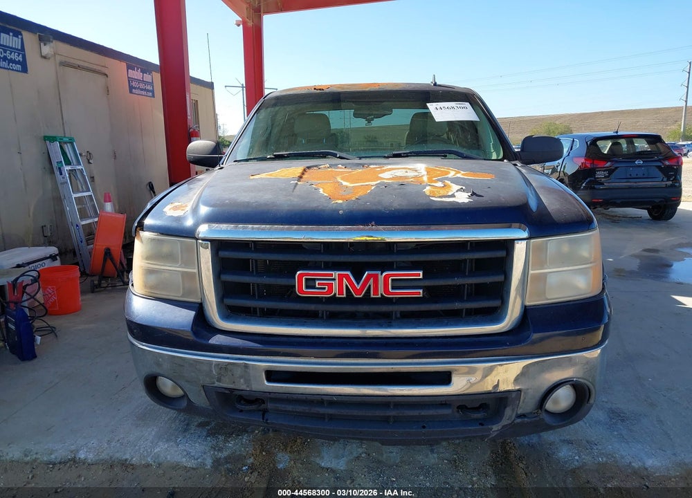 2011 GMC SIERRA 1500 SLE VIN: 1GTR1VE05BZ156835