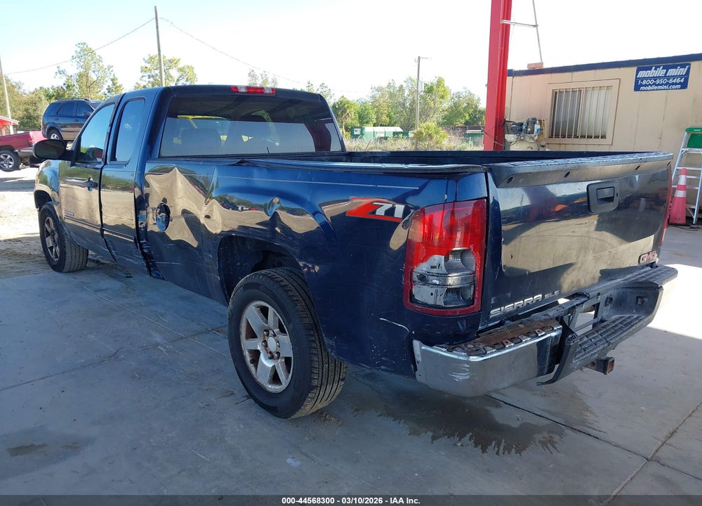 2011 GMC SIERRA 1500 SLE VIN: 1GTR1VE05BZ156835
