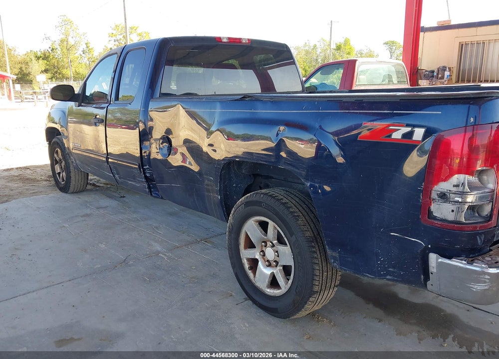 2011 GMC SIERRA 1500 SLE VIN: 1GTR1VE05BZ156835