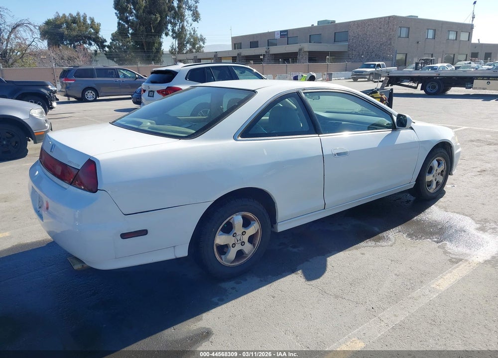2002 HONDA ACCORD 2.3 EX VIN: 1HGCG31532A020830