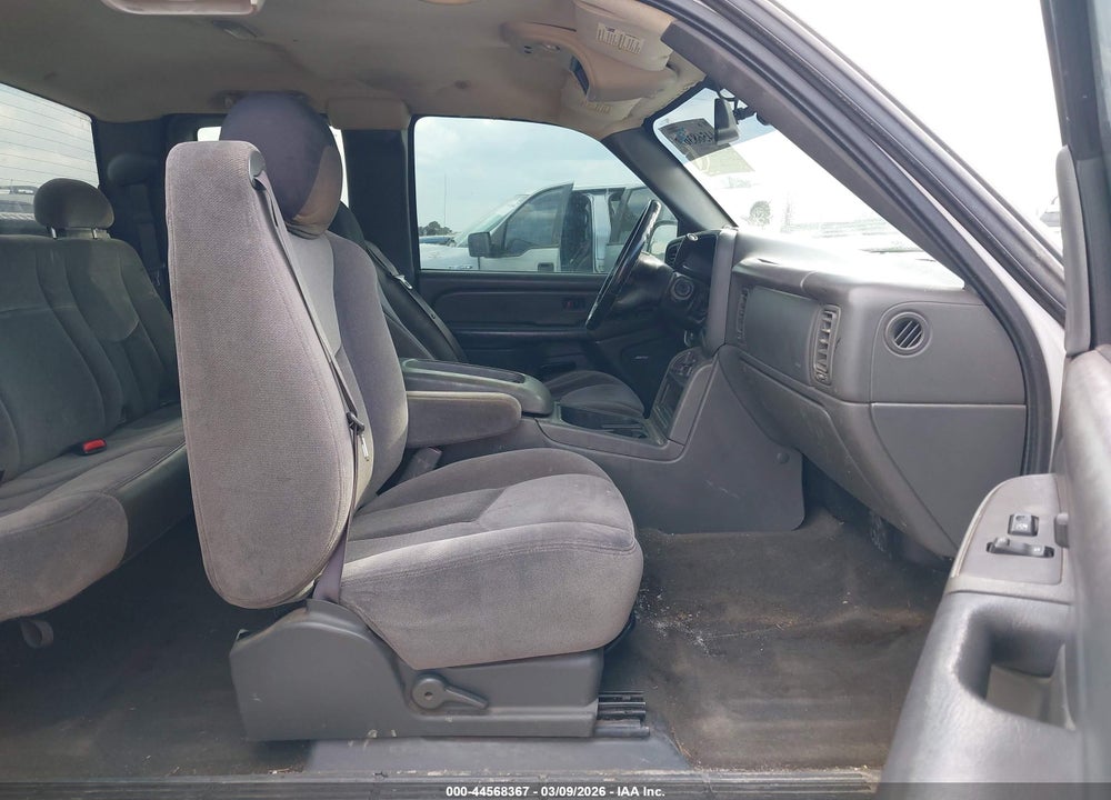 2005 GMC SIERRA 1500 SLE VIN: 2GTEC19T651314988