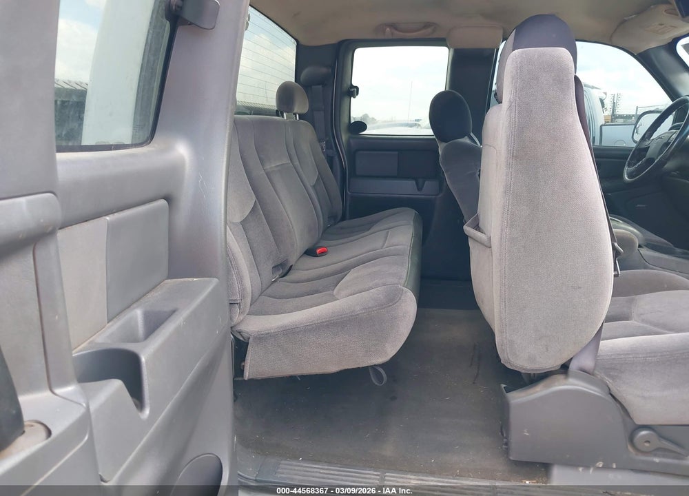 2005 GMC SIERRA 1500 SLE VIN: 2GTEC19T651314988