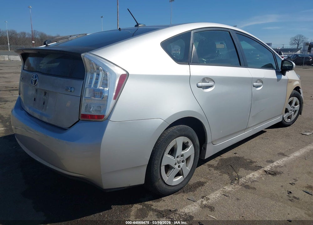 2010 TOYOTA PRIUS III VIN: JTDKN3DUXA0028401