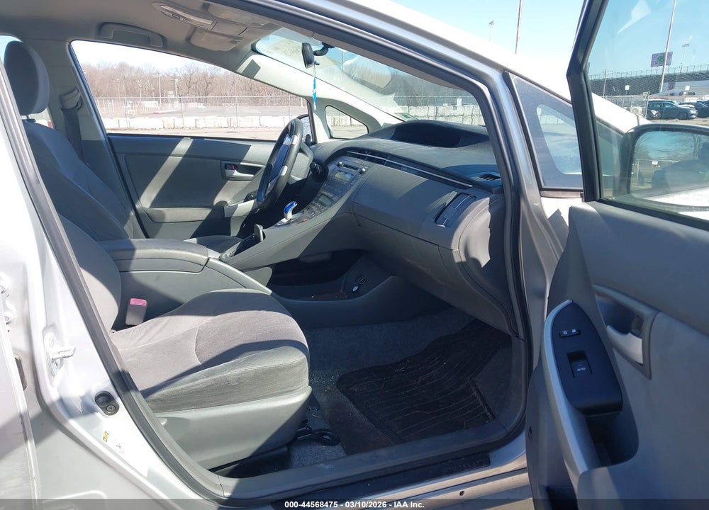 2010 TOYOTA PRIUS III VIN: JTDKN3DUXA0028401