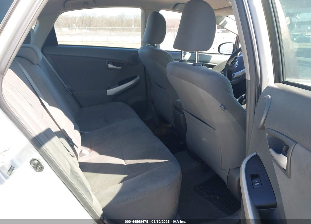 2010 TOYOTA PRIUS III VIN: JTDKN3DUXA0028401