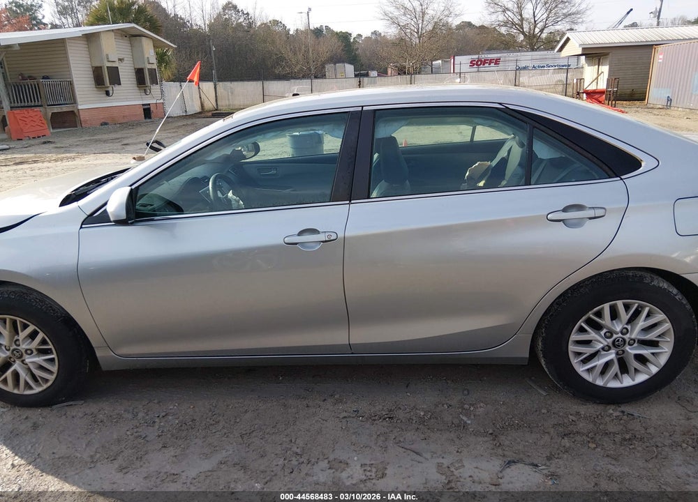 2017 TOYOTA CAMRY LE VIN: 4T1BF1FK2HU303349