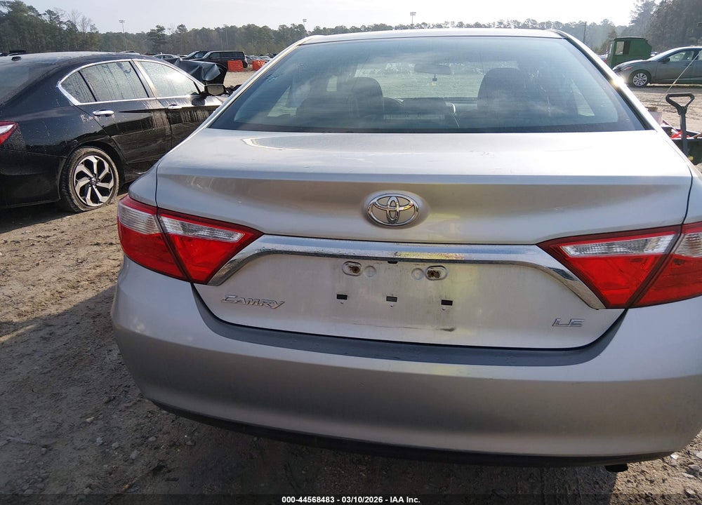 2017 TOYOTA CAMRY LE VIN: 4T1BF1FK2HU303349