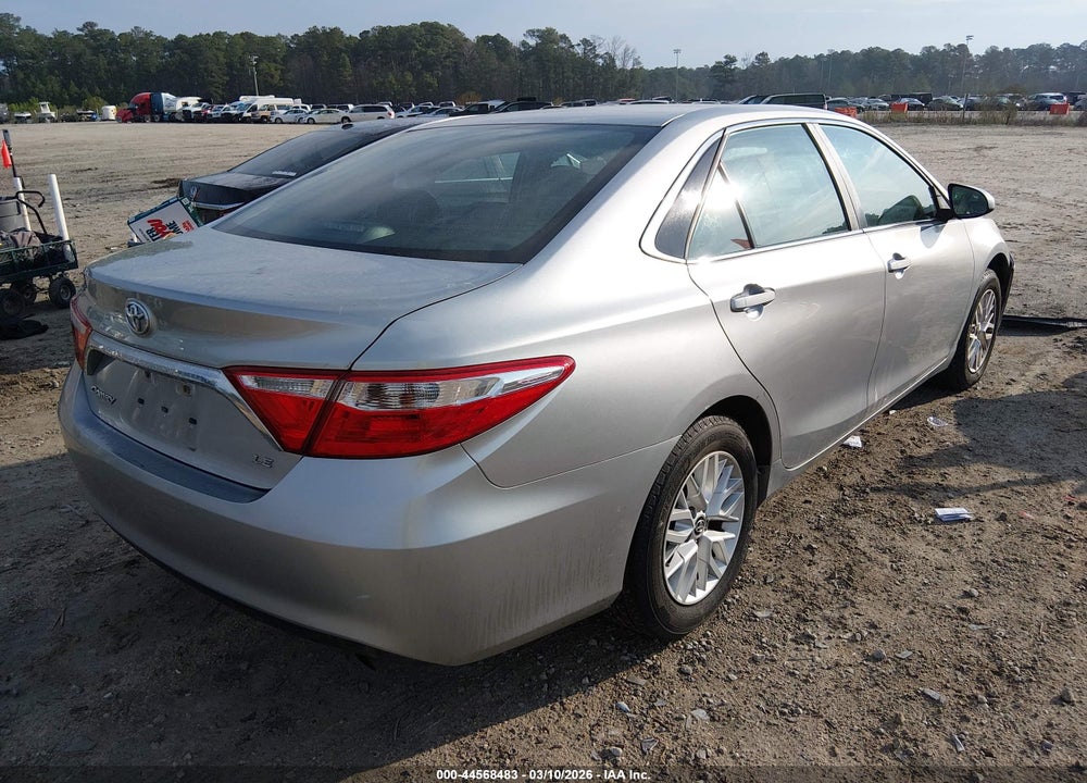 2017 TOYOTA CAMRY LE VIN: 4T1BF1FK2HU303349