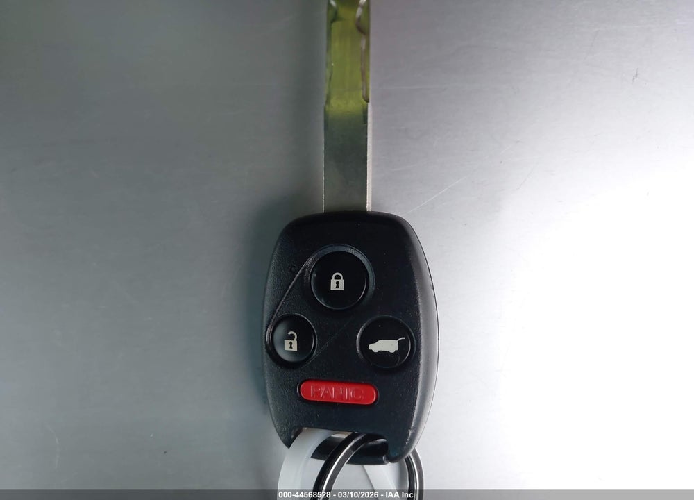 2011 HONDA PILOT EX-L VIN: 5FNYF3H57BB016462