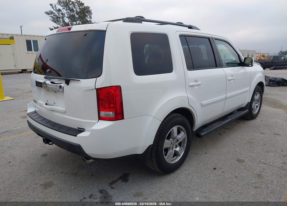 2011 HONDA PILOT EX-L VIN: 5FNYF3H57BB016462