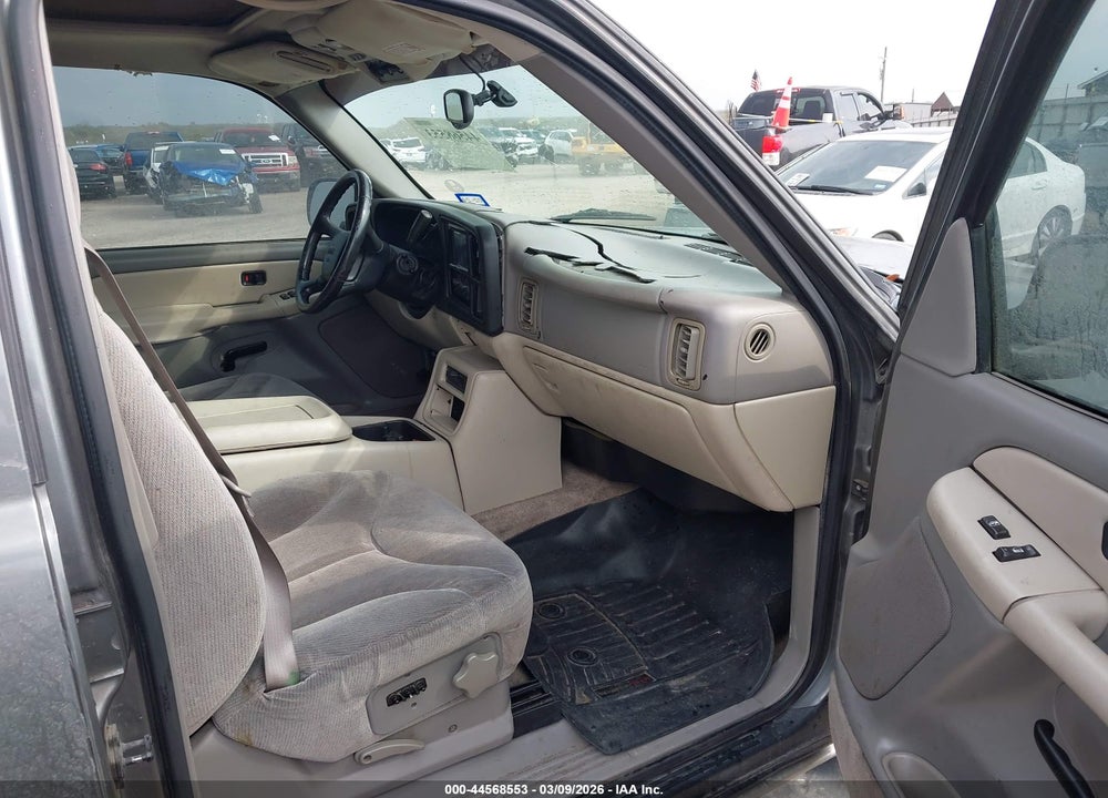 2000 GMC YUKON SLE VIN: 1GKEC13T8YJ113035