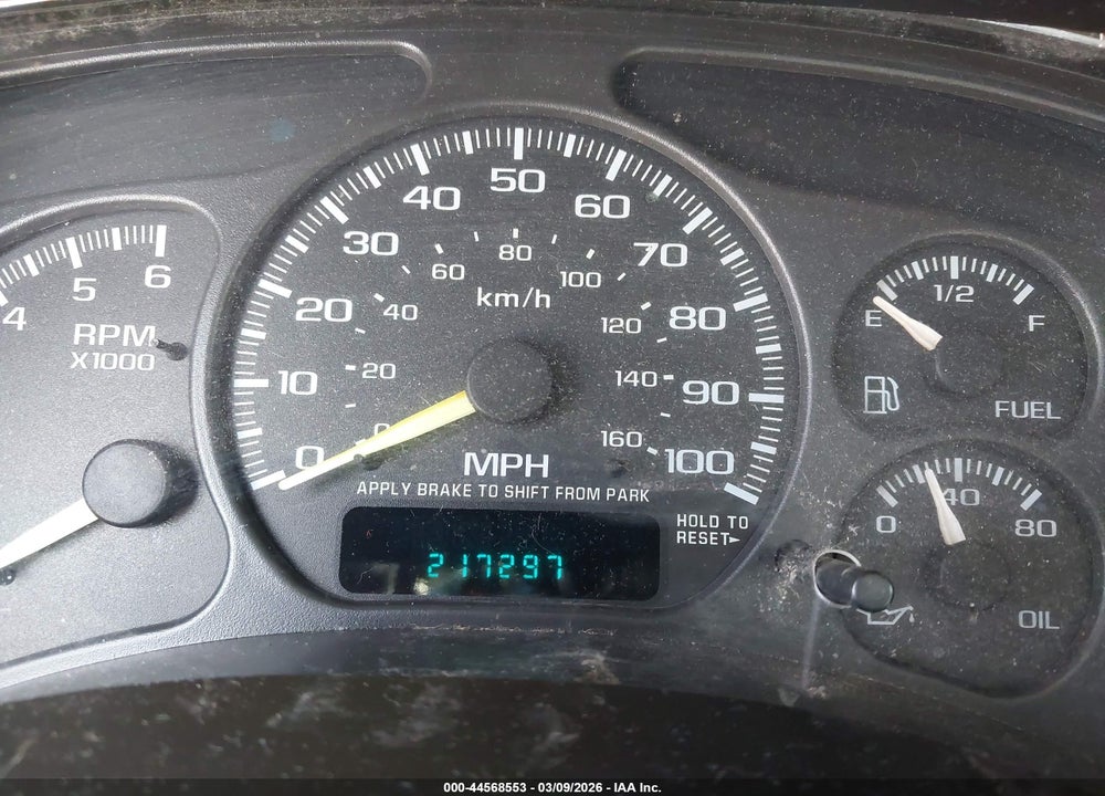 2000 GMC YUKON SLE VIN: 1GKEC13T8YJ113035