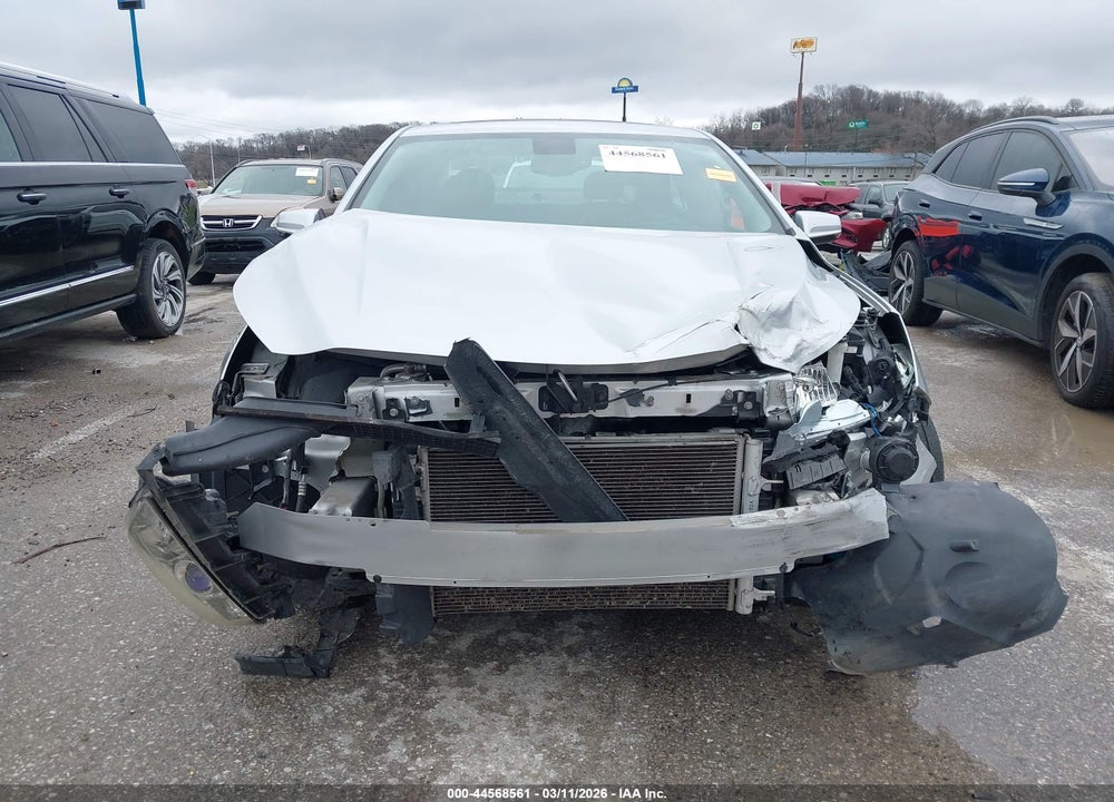 2015 CHEVROLET MALIBU 1LT VIN: 1G11C5SL7FF192094