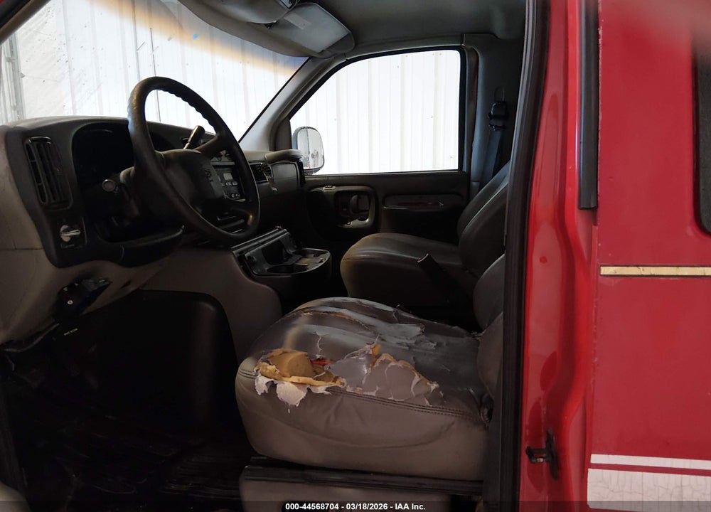 2001 CHEVROLET EXPRESS VIN: 1GAHG39F911145792
