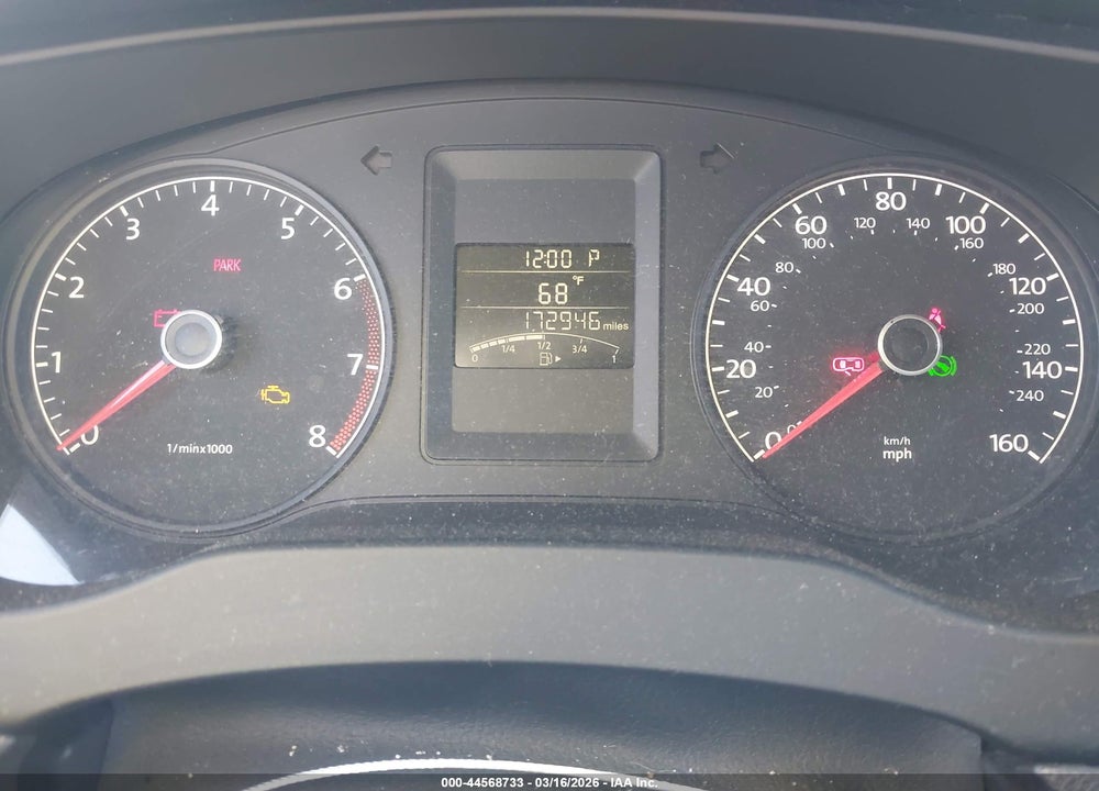 2013 VOLKSWAGEN JETTA 2.0L S VIN: 3VW2K7AJ4DM268522