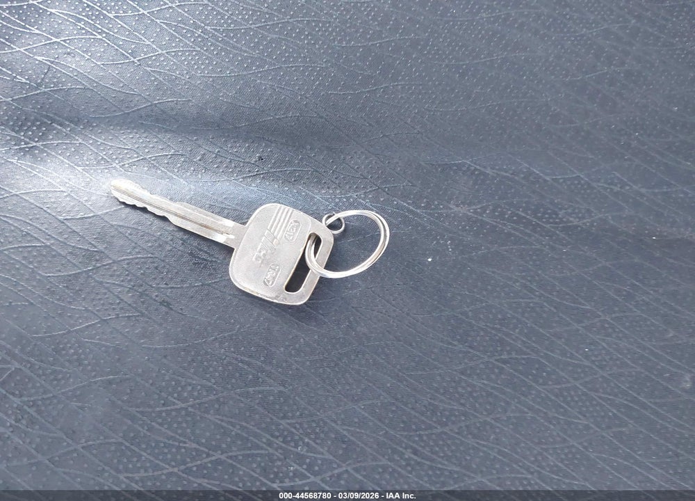 2007 TOYOTA YARIS VIN: JTDBT923071181309