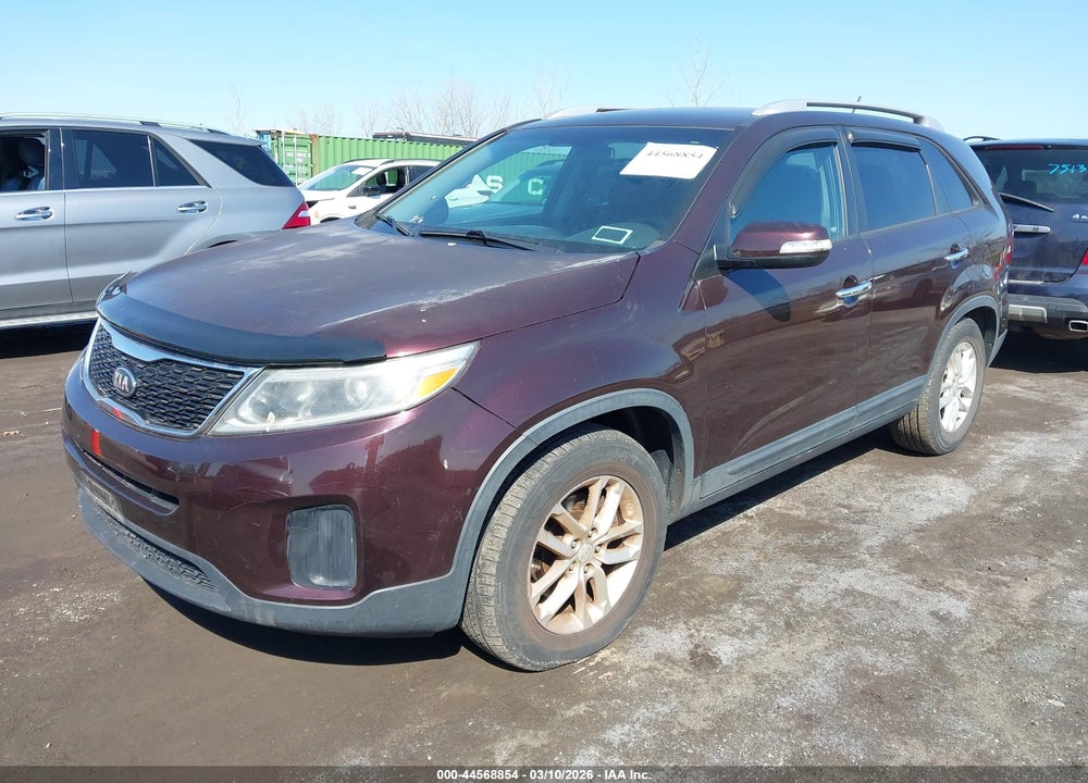 2014 KIA SORENTO LX V6 VIN: 5XYKT4A79EG429030