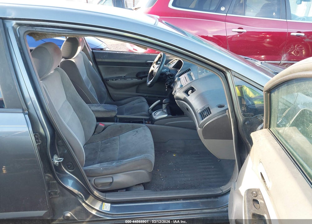 2011 HONDA CIVIC LX VIN: 19XFA1F5XBE018905