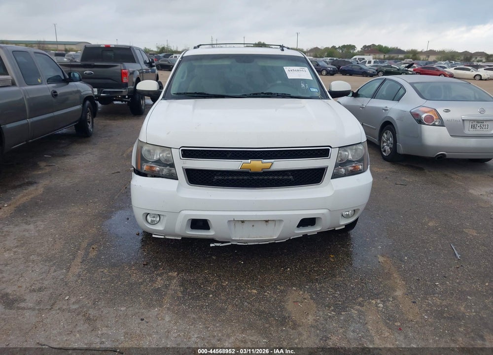 2013 CHEVROLET SUBURBAN 1500 LT VIN: 1GNSCJE02DR131857